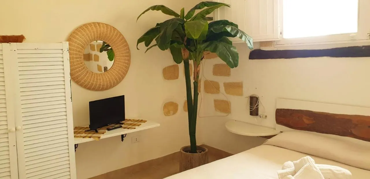 Holiday home One Bedroom House With Sea View And Garden At Lampedusa 1 Km Away From The Beach