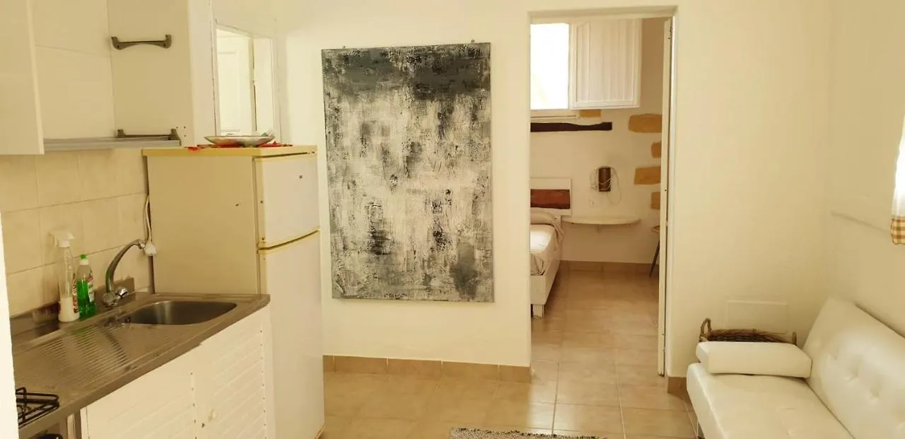 One Bedroom House With Sea View And Garden At Lampedusa 1 Km Away From The Beach